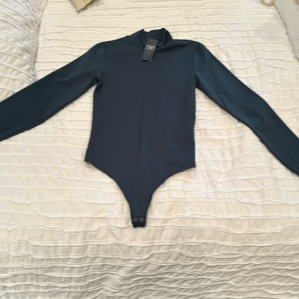 Never worn Abercrombie Green Turtleneck bodysuit